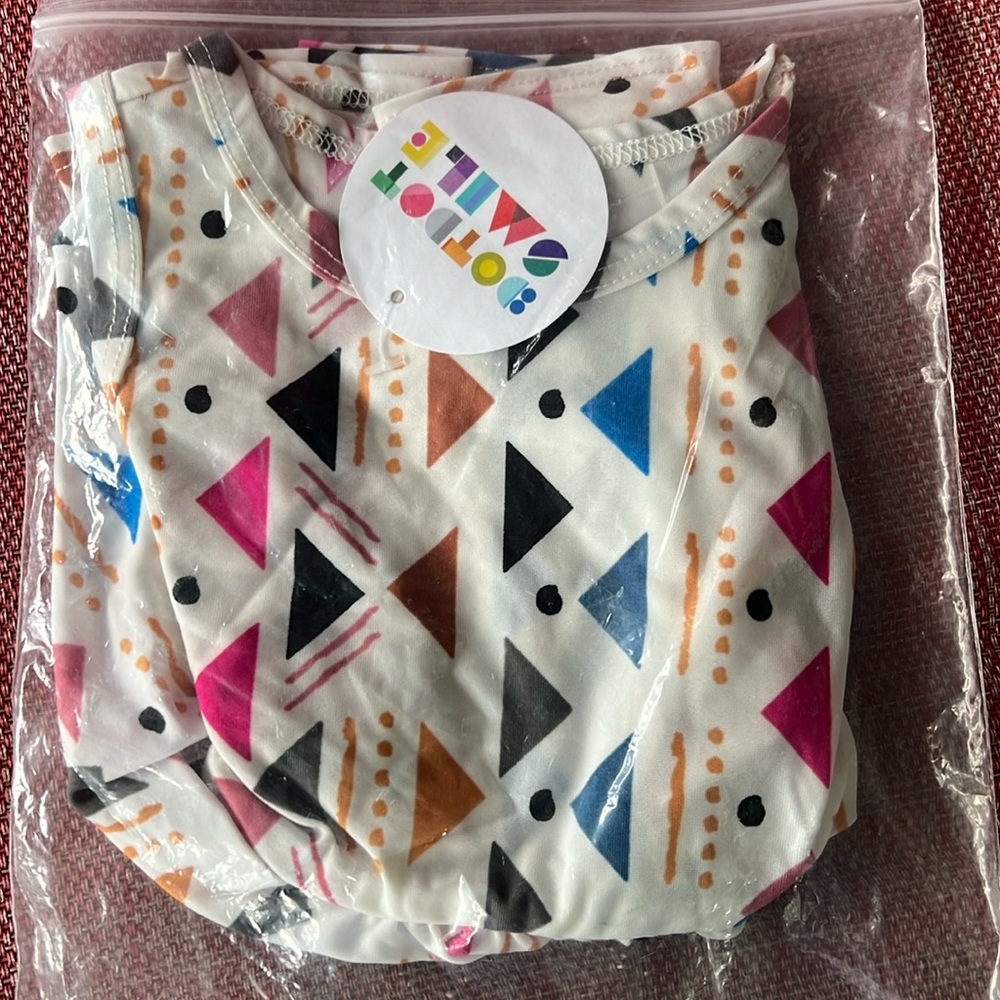 DotDot Smile NewWhite Triangle Kaleidoscope Cap Sleeve Twirl Dress